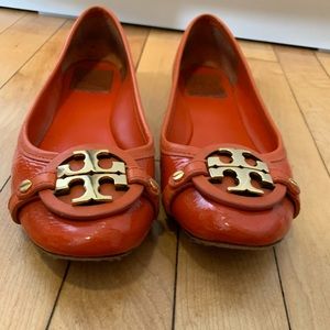 Tory Burch flats. Lightly worn.
